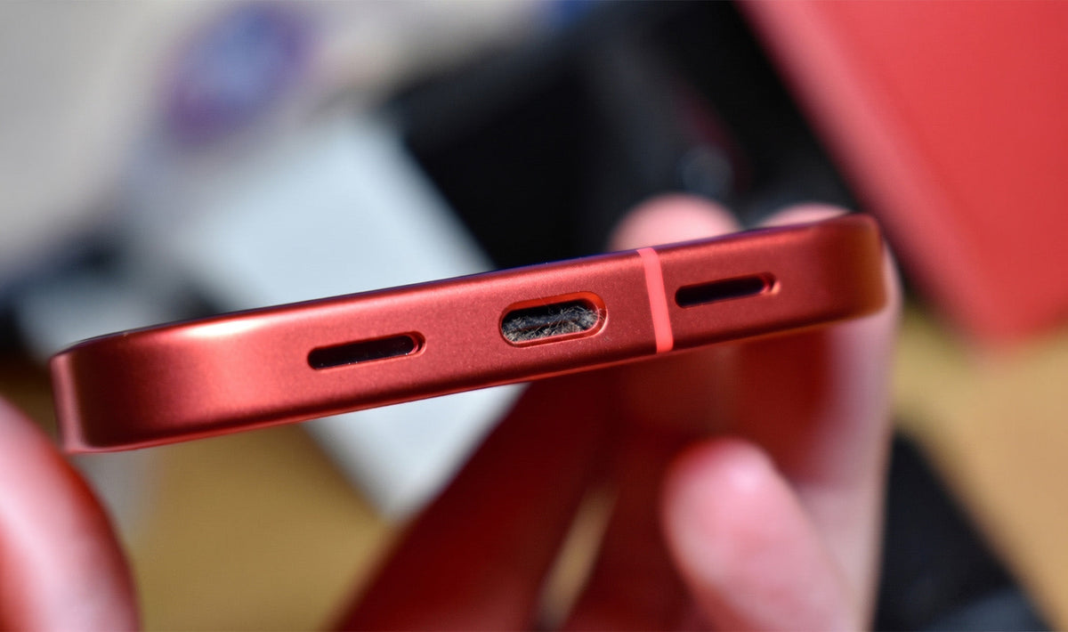 How Dust Is Slowly Killing Your Phone - iFixandRepair